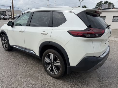 Used 2023 Nissan Rogue SL AWD/4WD image 5