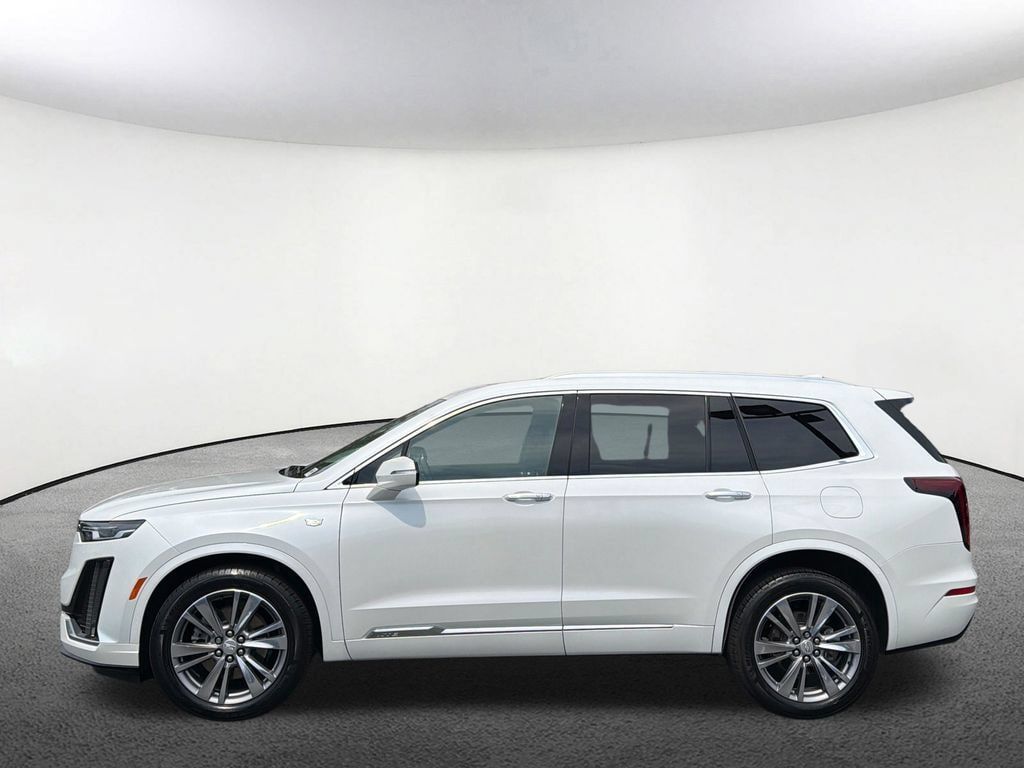 Certified 2024 Cadillac XT6 Premium Luxury AWD/4WD image 17