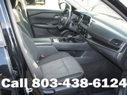 Used 2025 Nissan Rogue SV FWD image 19