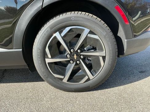 New 2026 Chevrolet Equinox EV LT image 28