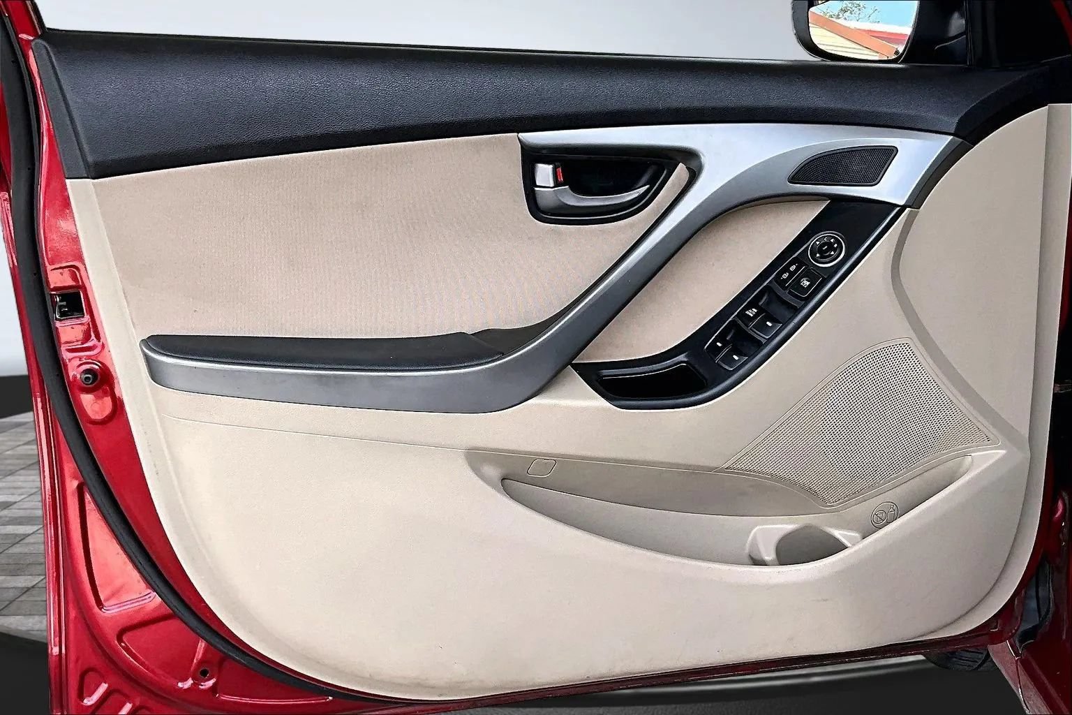 Used 2014 Hyundai Elantra SE w/ Option Group 02 FWD image 17
