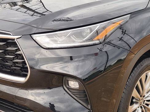 Used 2026 Toyota Highlander Platinum AWD/4WD image 6