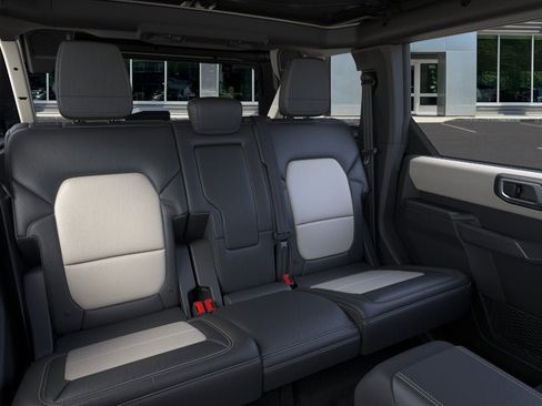 New 2026 Ford Bronco Outer Banks AWD/4WD image 11