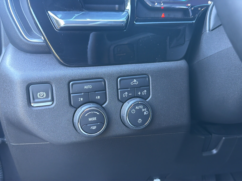 Used 2024 Chevrolet Silverado 1500 LT w/ All Star Edition Plus AWD/4WD image 29