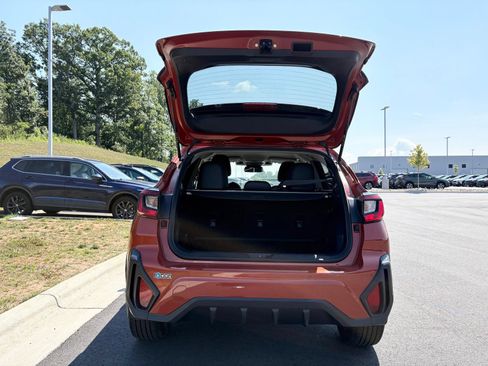 Used 2024 Subaru Crosstrek 2.5i Limited AWD/4WD image 11