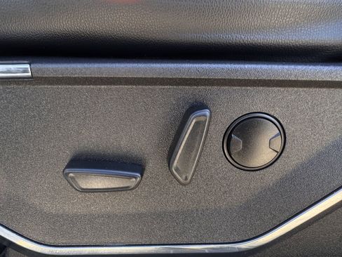 Used 2024 Ford F250 Lariat w/ Lariat Ultimate Package image 28