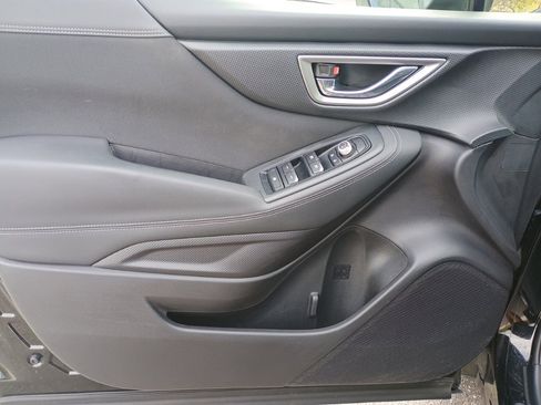 Used 2020 Subaru Forester Premium image 11