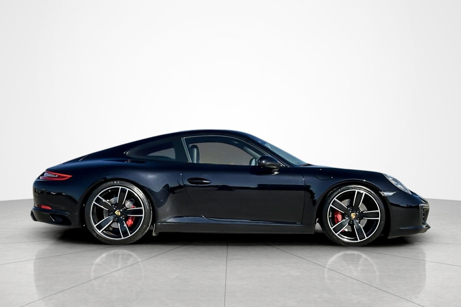 Used 2018 Porsche 911 Carrera S RWD image 6