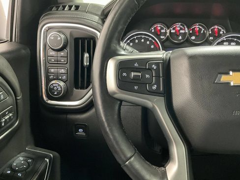 Used 2019 Chevrolet Silverado 1500 LTZ w/ LTZ Premium Package AWD/4WD image 18