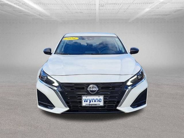 Used 2024 Nissan Altima 2.5 SV FWD image 3