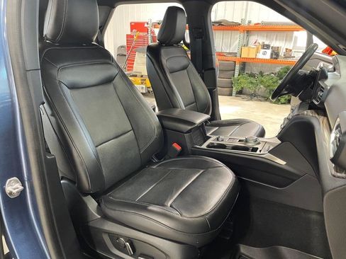 Used 2020 Ford Explorer Limited image 29