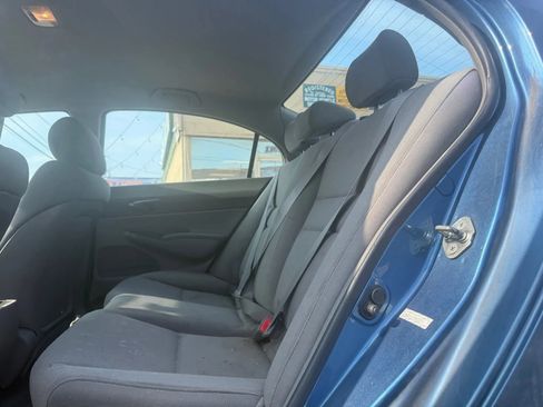 Used 2009 Honda Civic DX-VP image 4
