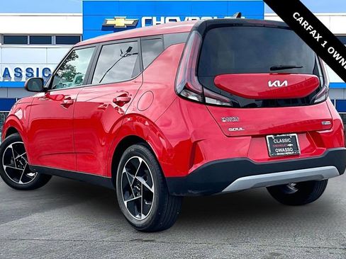 Used 2023 Kia Soul EX FWD image 3