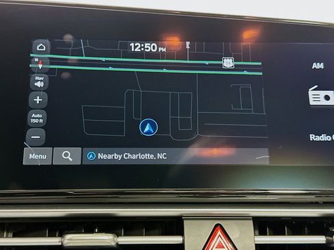 Used 2025 Hyundai Elantra Limited image 22