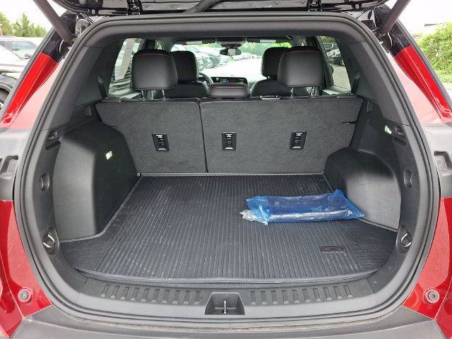 Used 2026 Chevrolet Equinox RS w/ LPO, Floor Liner Package AWD/4WD image 29