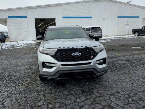 Used 2020 Ford Explorer ST w/ Premium Technology Package image 3