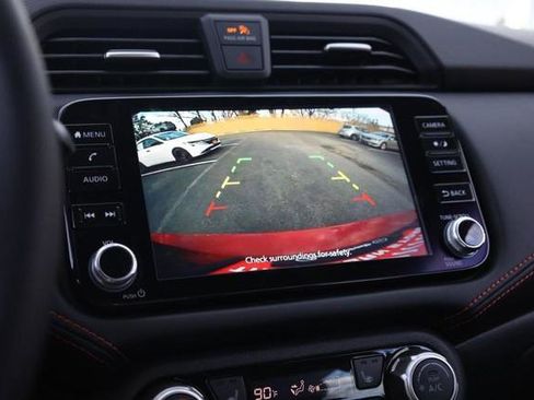 New 2025 Nissan Versa SR w/ Trunk Package image 12