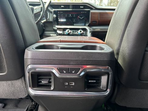 Used 2024 GMC Sierra 2500 Denali Ultimate AWD/4WD image 19