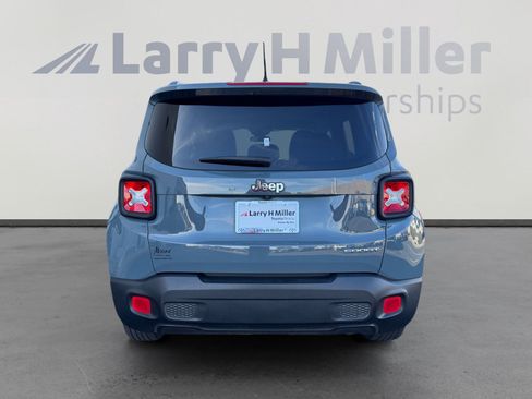 Used 2017 Jeep Renegade Sport w/ Power & Air Group image 4