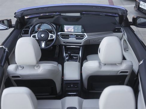 Used 2022 BMW 440i xDrive Convertible w/ Premium Package image 34