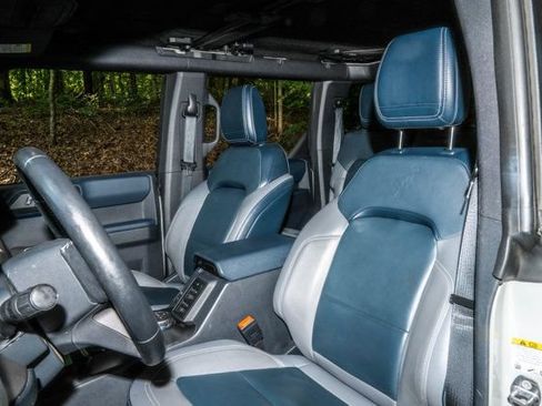 Used 2021 Ford Bronco First Edition AWD/4WD image 36