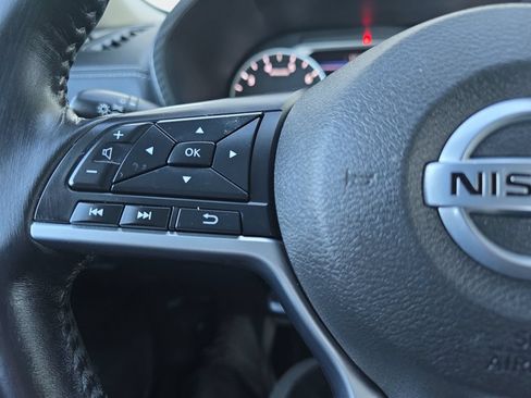 Used 2020 Nissan Sentra SV FWD image 19