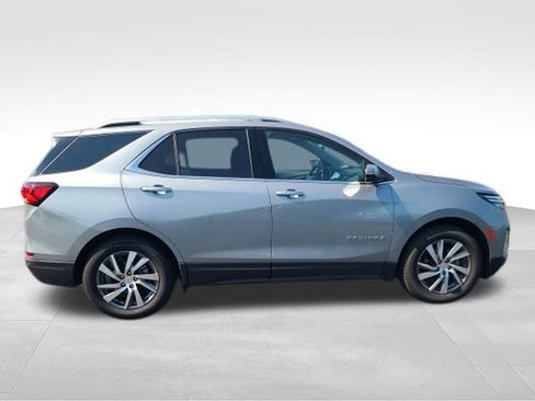 Used 2024 Chevrolet Equinox Premier FWD image 8