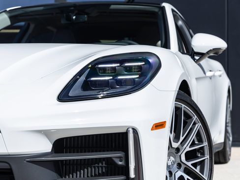 Certified 2026 Porsche Panamera 4 AWD/4WD image 16