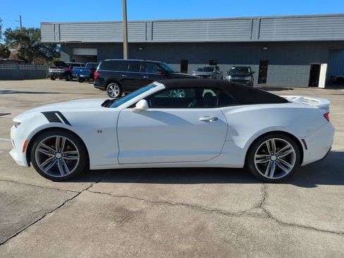 Used 2018 Chevrolet Camaro LT w/ RS Package image 7