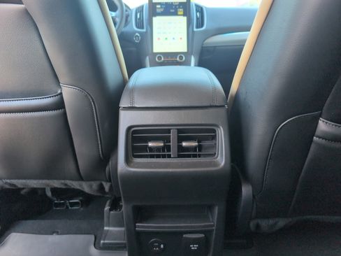 Used 2022 Ford Edge SEL w/ Convenience Package AWD/4WD image 30