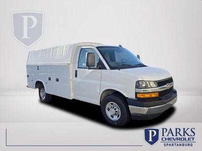New 2025 Chevrolet Express 3500 w/ Power Convenience Package