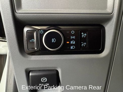 Used 2023 Ford F150 XLT w/ Trailer Tow Package image 17