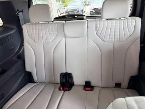 Used 2024 Hyundai Palisade Limited FWD image 14