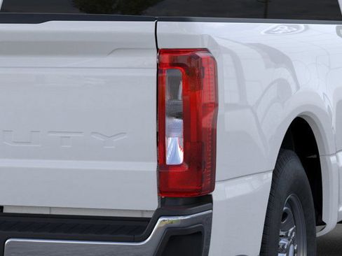 New 2025 Ford F250 XL w/ XL Chrome Package image 21