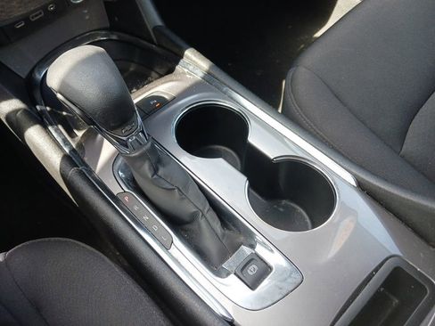 Used 2024 Chevrolet Malibu LT FWD image 25