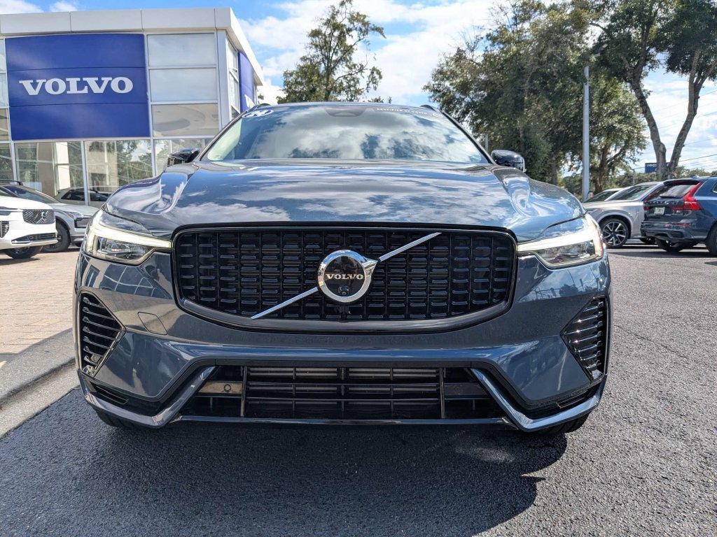 Used 2024 Volvo XC60 T8 Plus w/ Protection Package Premier AWD/4WD image 7