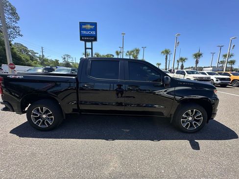 Used 2024 Chevrolet Silverado 1500 LT AWD/4WD image 17