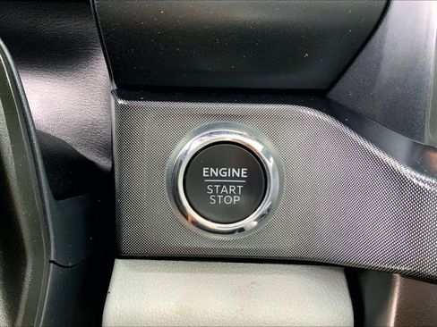 Used 2024 Ford F250 Limited AWD/4WD image 32