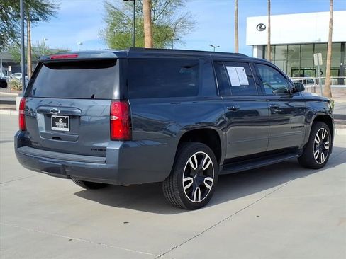 Used 2019 Chevrolet Suburban Premier image 5