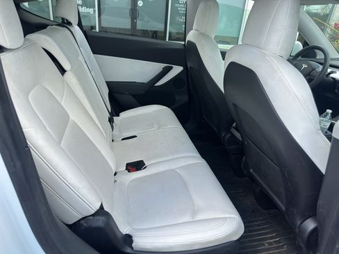 Used 2021 Tesla Model Y Long Range AWD/4WD image 12