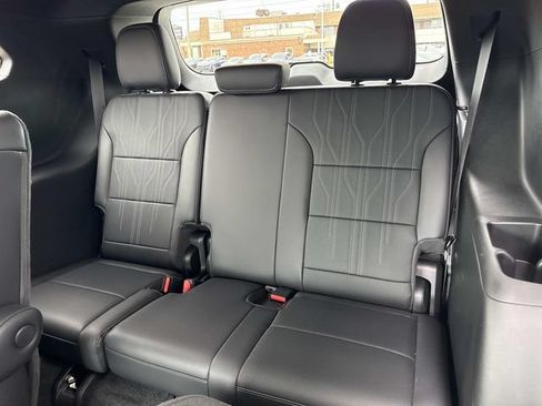 Used 2026 Buick Enclave Avenir AWD/4WD image 34