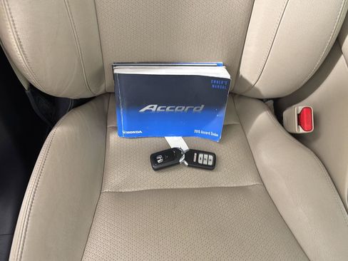 Used 2015 Honda Accord EX-L image 23