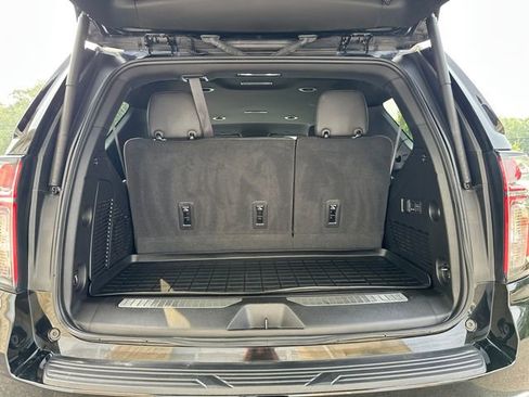 Used 2024 Chevrolet Tahoe High Country image 13