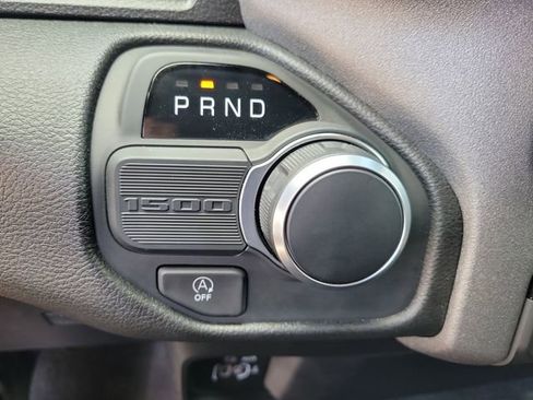 Used 2026 RAM 1500 Express RWD image 33