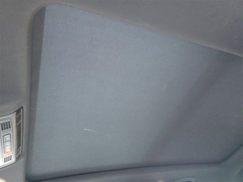 Used 2023 Volkswagen Tiguan SE R-Line image 19