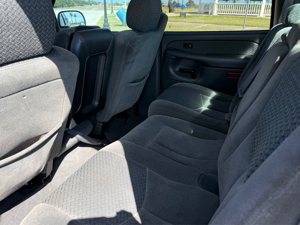 Used 2004 Chevrolet Avalanche 2WD image 15