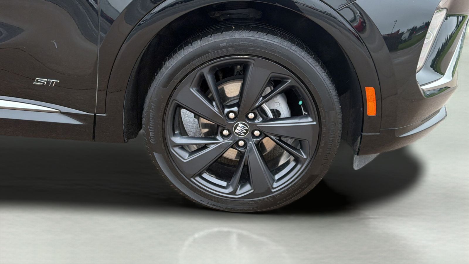Used 2024 Buick Envision Sport Touring AWD/4WD image 29