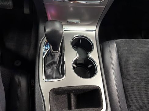 Used 2018 Jeep Grand Cherokee Altitude AWD/4WD image 23