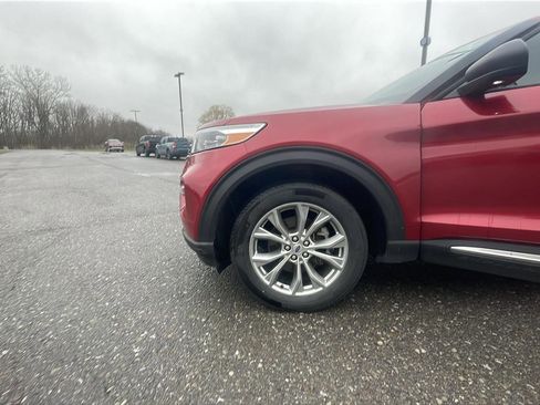 Used 2023 Ford Explorer XLT w/ Equipment Group 202A image 24