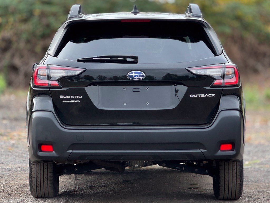Certified 2023 Subaru Outback Premium AWD/4WD image 6